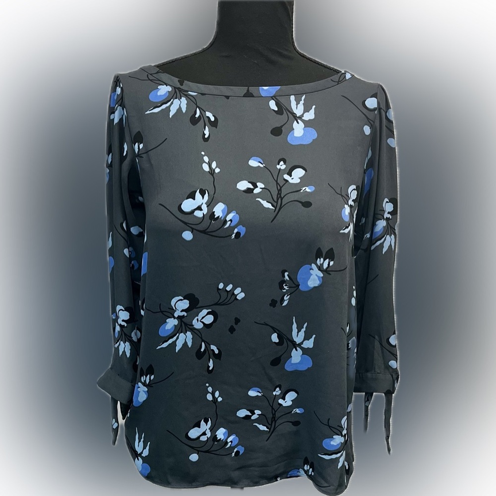 Loft Floral Gray and Blue Women's Long Sleeve Lightweight Top XS